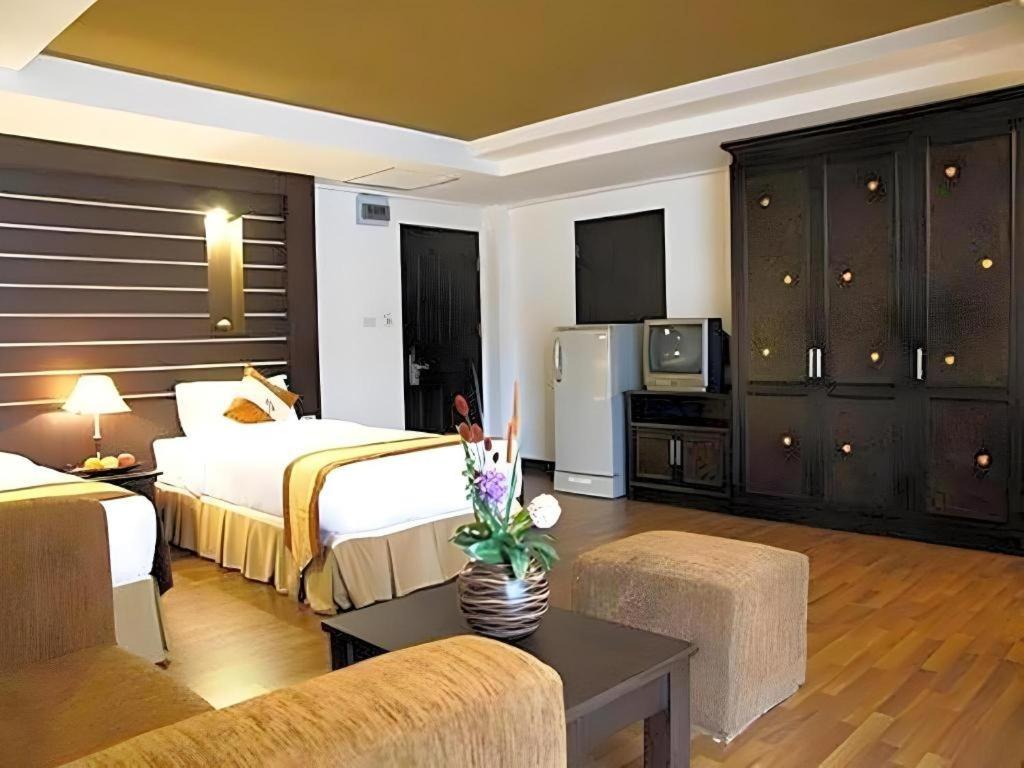 The Heritage Sathorn Suite Hotel Bangkok Exterior foto